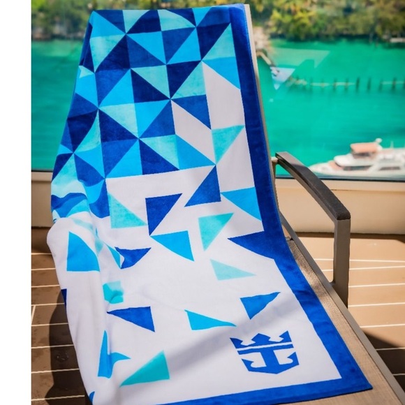 Beautiful and extra large Royal Caribbean Beach Towel - Picture 4 of 6